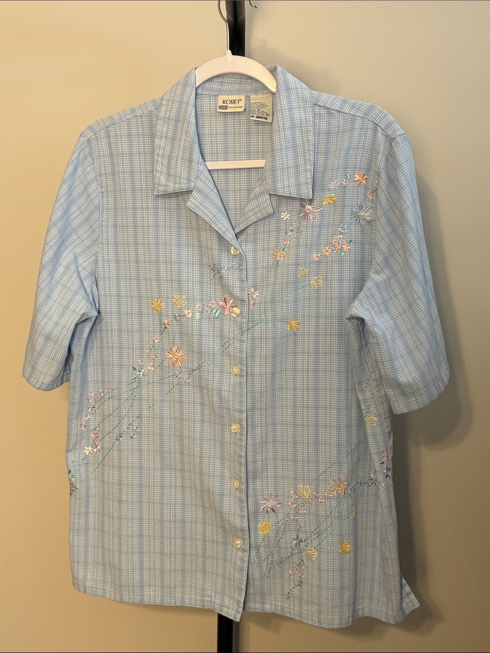 Koret Floral Embroidered Blue Button-Up Shirt Short Sleeve Medium